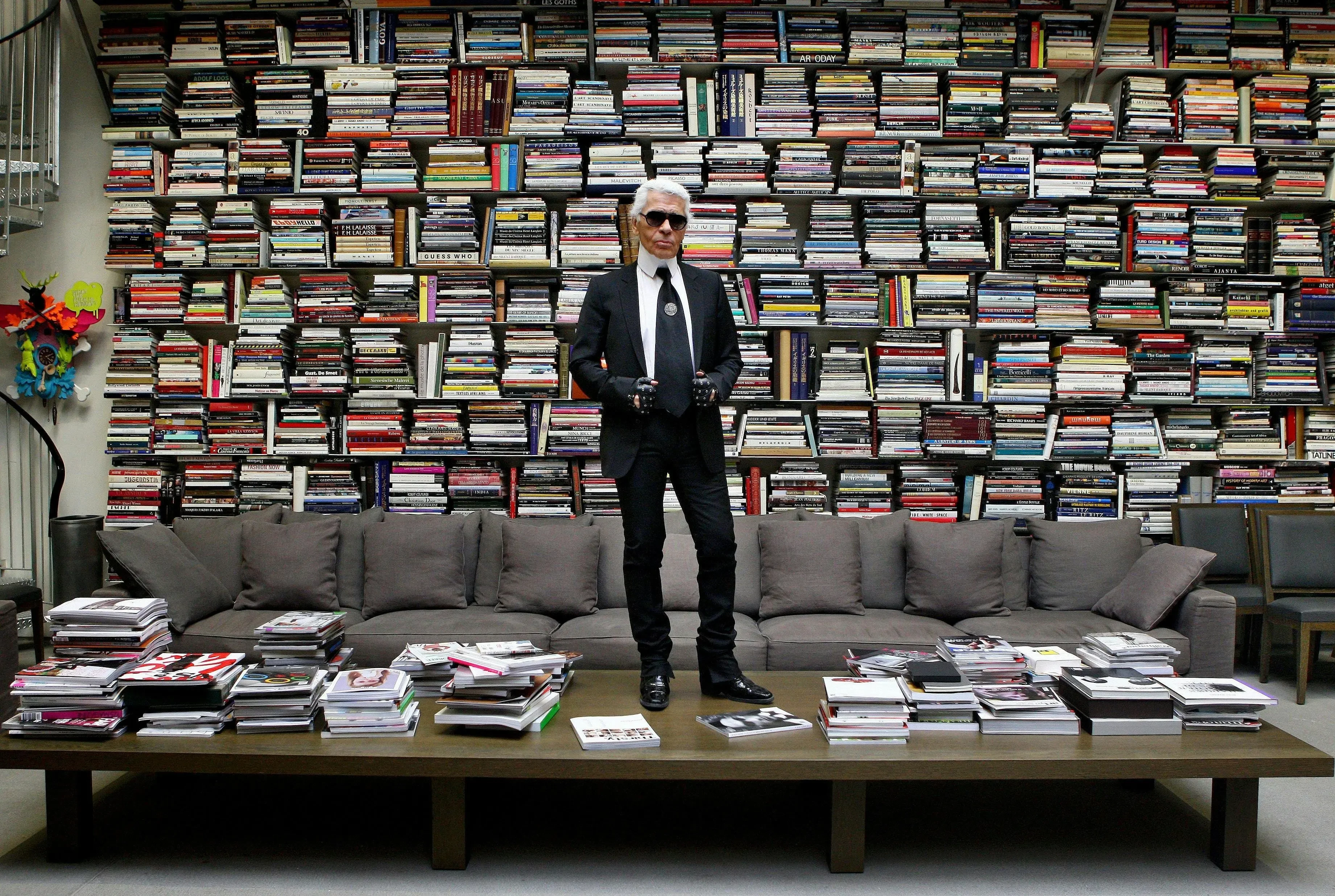 Ông vua Chanel Karl Lagerfeld: "Tôi là một nạn nhân hạnh phúc của sách"