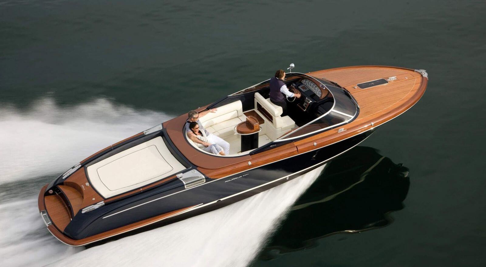 Riva: câu chuyện lịch sử về một con thuyền trở thành huyền thoại