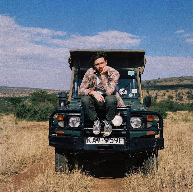 Bộ sưu tập xe sang trong garage của Brooklyn Beckham