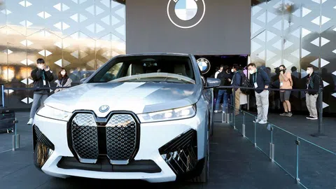 Hãng xe sang BMW ra mắt công nghệ đổi màu sơn chỉ trong một nút bấm