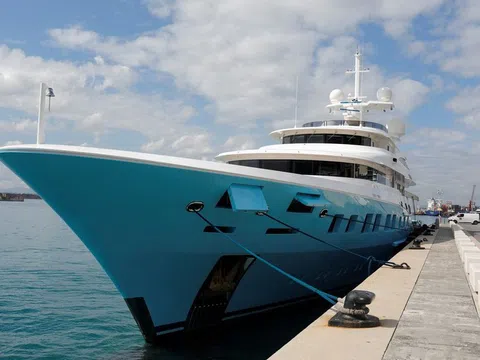 Siêu du thuyền Axioma 75 triệu USD của tài phiệt Nga được bán đấu giá 37,5 triệu USD