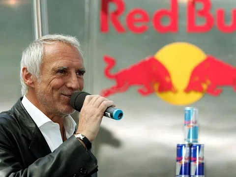 Bí quyết thành công của tỷ phú Red Bull: cựu nhân viên bán mỹ phẩm xây đế chế nước giải khát cạnh tranh với Coca-Cola như thế nào?