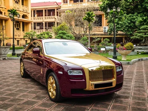 Rolls-Royce Ghost mạ vàng của Trịnh Văn Quyết giảm giá 300 triệu, còn 9,7 tỷ đồng