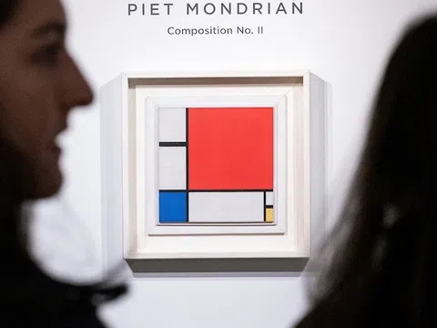 Bức "Composition No. II" vẽ những ô màu không đồng đều của Piet Mondrian's bán giá 51 triệu USD
