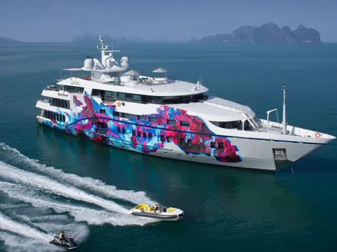 Cận cảnh trong du thuyền Saluzi giá gần 12 tỷ đồng/tuần phục vụ giới siêu giàu xem World Cup