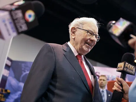 Sau 6 năm đầu tư cổ phiếu Apple, tỷ phú Warren Buffett nhận lại gì?