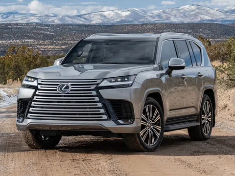 “Xe hơi của đại gia” - Lexus LX 600 chính thức mắt tại Việt Nam 