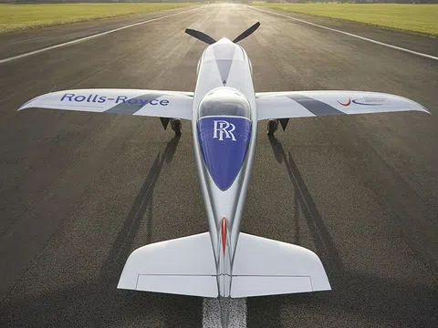 Máy bay điện của Rolls-Royce trở thành phương tiện chạy điện nhanh nhất thế giới