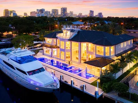 Giới siêu giàu Mỹ tậu biệt thự chỉ để có chỗ neo đậu du thuyền